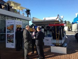 ���R�񅢼�BICES2013�������̙Cеչ