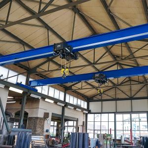 �ۿ������S�ͼ��b����\�����O��  lifting equipents for port,shipyard,container ha ...