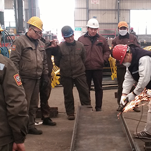 ɽ�|���x���ؙC(j��)е���޹�˾���������a(ch��n)Ʒ�|(zh��)������Ƹ�������F(xi��n)��(ch��ng)ָ��(d��o)